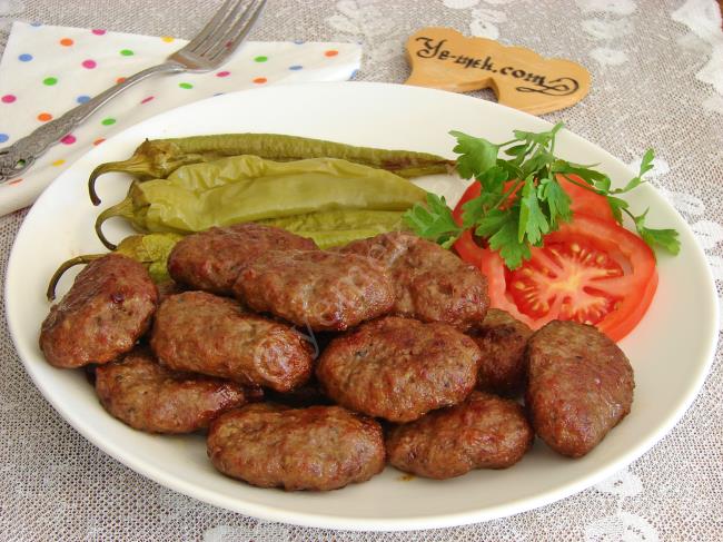 KUZU KIYMA KÖFTE
